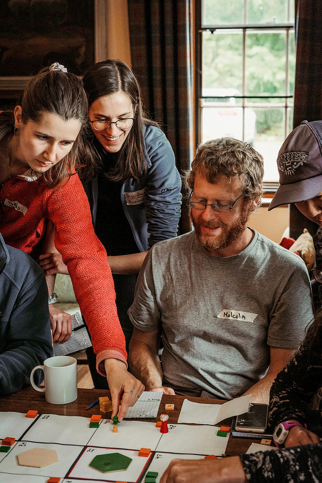 Theorie trifft Praxis: Studierende und Stakeholder erforschen spielerisch die Herausforderungen des Landschaftsmanagements.