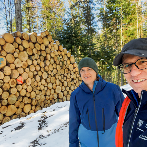 Roger Schmidt unterwegs mit Quirinus Wyttenbach, dem Betriebsleiter der Forst Region Thun AG.