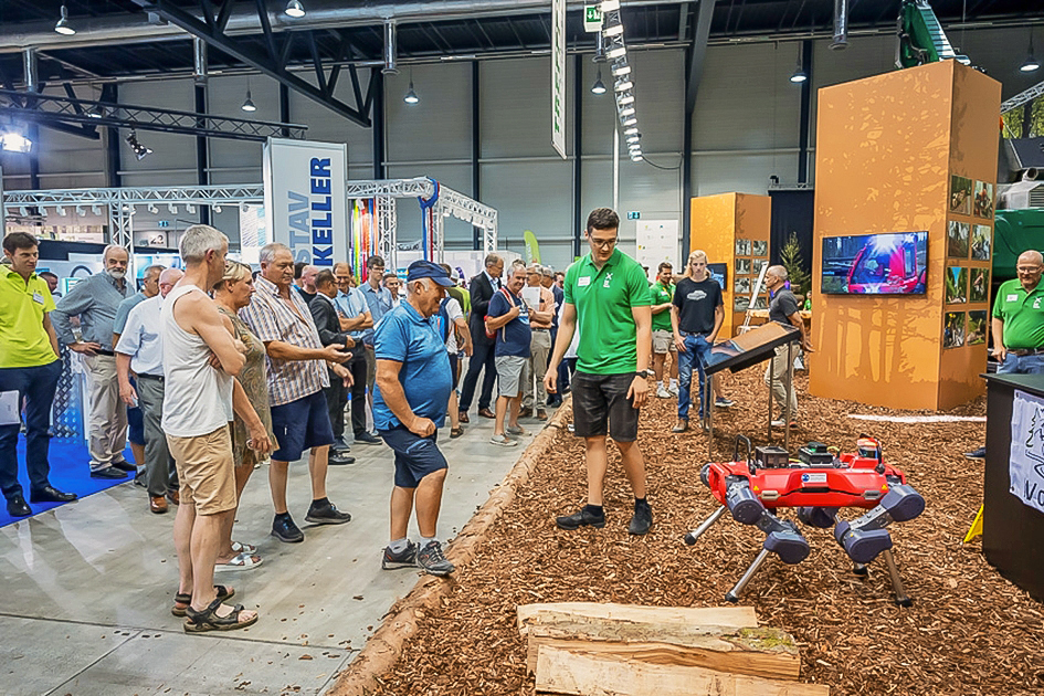 Neue technische Entwicklungen halten auch in der Forstbranche Einzug (Bild: Forstmesse 2023).